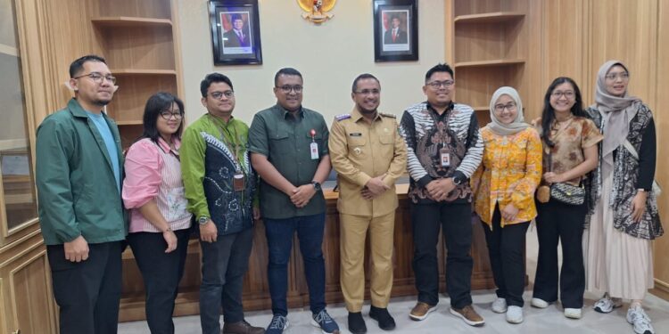 OJK Maluku Gencarkan Literasi Keuangan di SBT