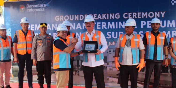 Groundbreaking Ceremony Pembangunan Terminal Penumpang Pelabuhan Yos Sudarso, Ini Kata Gubernur Maluku