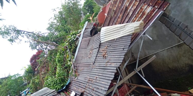 Antisipasi Bencana, Walikota Ambon Himbau Warga Tak Bangun Rumah di Lereng Tebing