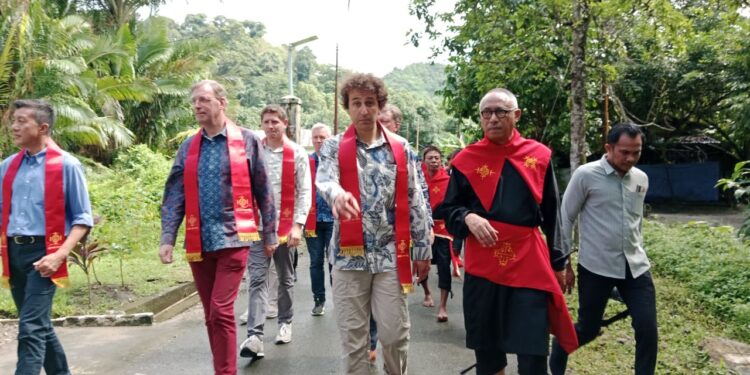 Delegasi Parlemen Belanda Kunjungi Negeri Rutong, Raja: Mereka Tersentuh oleh Ketulusan Masyarakat Adat