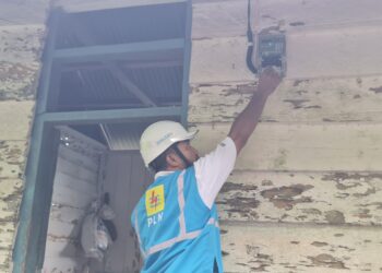 PLN UIW MMU Konsisten Terangi Negeri Lewat Program Light Up The Dream