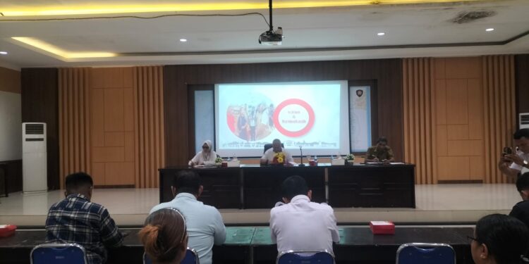 Stabilisasi Harga Beras Satgas Pangan Polda Maluku Rakor Bersama Distributor dan Pelaku Usaha