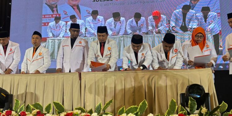 Pengurus Baru PKS Maluku Dilantik, Presiden PKS: Hadirlah untuk Semua Rakyat