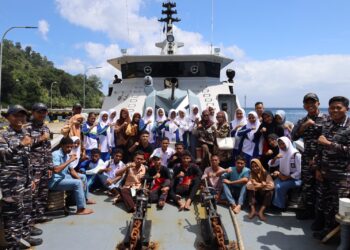 Warga Desa Buano Sambut Antusias Hari ke-3 Ekspedisi Rupiah Berdaulat 2025