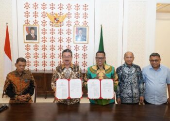 Perluas Akses Keadilan, Gubernur Maluku & Kanwil Kemenkum PKS Posbankum di Desa dan Kelurahan