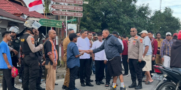 Bentrokan di Perbatasan Hitu-Hunut, Walikota Ambon Tinjau Lokasi