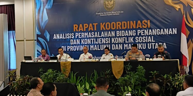 Sekda Wakili Gubernur Paparkan Materi Strategi Penanganan Konflik Sosial dan Potensi Sosial di Provinsi Maluku
