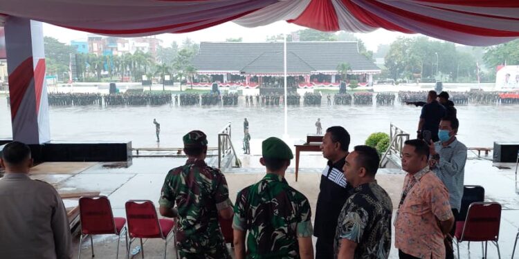 Jelang HUT ke-80 RI, Wagub Maluku Tinjau Gladi Kotor Upacara di Lapangan Merdeka Ambon
