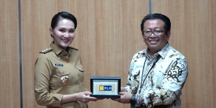 PLN UIW MMU dan Pemprov Maluku Utara Komitmen Percepat Akses Listrik ke Daerah 3T