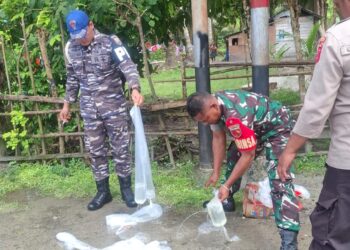 Polisi Amankan 75 Liter Sopi Saat Razia di Pelabuhan Hunimua