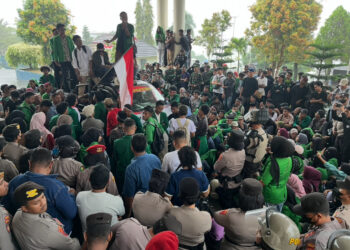 Gelar Aksi Demo, Mahasiswa UIN AMSA Tuntut DPRD Maluku Evaluasi Kinerja Pemprov