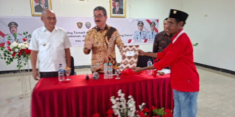 Gubernur Maluku Dialog Bersama Tokoh Daerah di Aru, Ini Penegasannya!