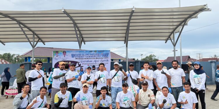 PLN UP3 Sofifi Gandeng Pemda Malut Sukseskan World Cleanup Day 2025