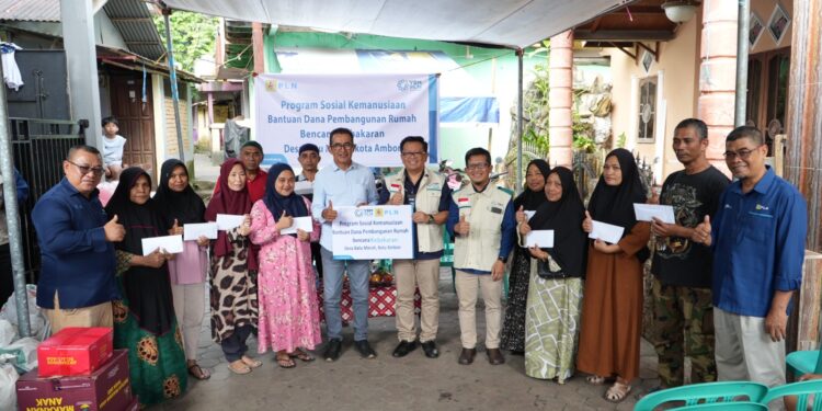 PLN UIW UIW MMU Salurkan Bantuan Material Bangunan untuk Korban Kebakaran di Desa Batumerah