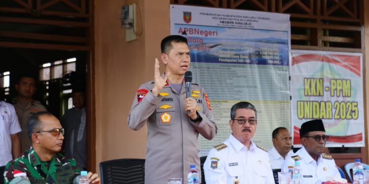 Kapolda Maluku dan Forkopimda Gelar Dialog Damai di Pulau Haruku