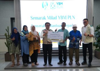 Milad ke-19, YBM PLN UIW MMU Salurkan Bantuan bagi 238 Mustahik di Maluku