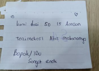SPPG Polda Maluku Panen “Surat Cinta” dari Siswa-Siswi di Ambon