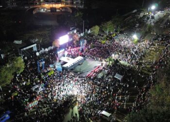 PLN UP3 Saumlaki Sukses Jaga Keandalan Listrik di Malam Puncak HUT ke-26 KKT