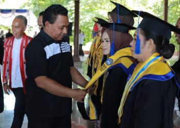 Universitas Dr. Djar Wattiheuw Gelar Senat Terbuka Bagi 158 Mahasiswa