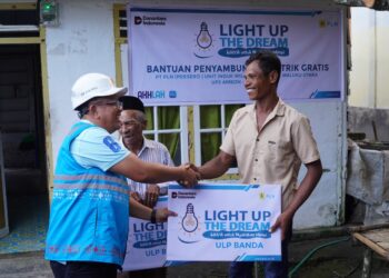 PLN UIW MMU Hadirkan Penyambungan Listrik Gratis di Pulau Banda