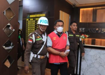 Eks Bupati KKT Petrus Fatlolon Resmi Jadi Tersangka, Ditahan 20 Hari di Rutan Kelas IIA Ambon