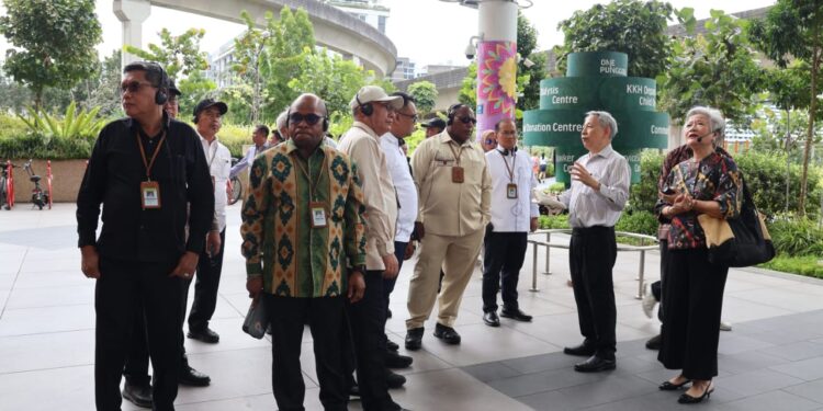 Walikota Ambon Bodewin Wattimena Ikuti KPPD Di Singapura