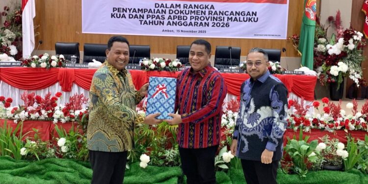 DPRD Maluku Gelar Paripurna Bahas KUA–PPAS 2026, Benhur Watubun Tekankan Pembangunan Dalam APBD