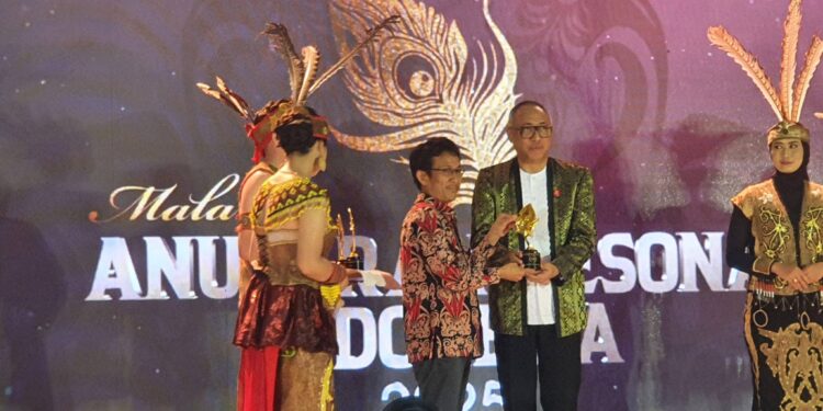 Tomi-Tomi Negeri Rutong Raih Juara 2 di Ajang API Awards 2025