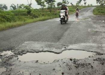 BPJN Maluku Perbaiki Akses Jalan di Pulau Kisar