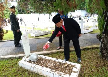 Peringati Hari Pahlawan, Pemprov Maluku Gelar Upacara di TMP Kapahaha Ambon