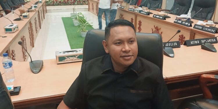 Lagi, Persoalan Leasing Masuk DPRD Ambon, PT Woori Finance Diadukan Terkait Penarikan Mobil