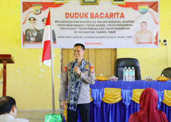 Kapolda Maluku Silaturahmi Bersama Forkopimca dan Tokoh Masyarakat Taniwel Timur