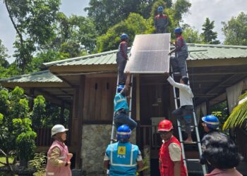PLN Hadirkan SuperSUN bagi Pelanggan Umum Pertama di Maluku, Perluas Manfaat dari Sekolah ke Masyarakat