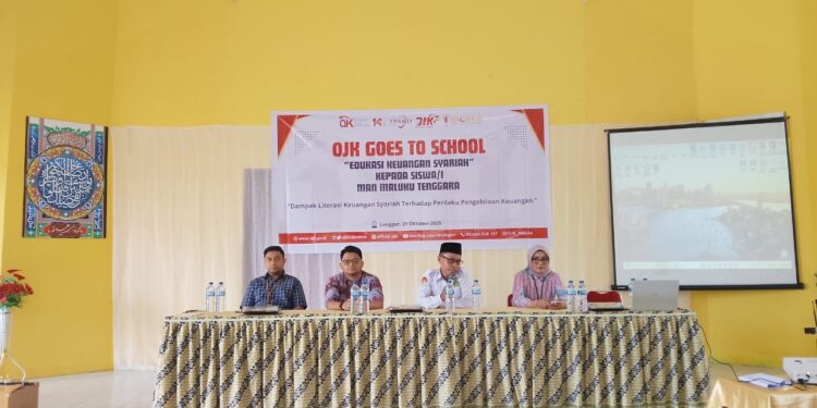 OJK Maluku Edukasi Pelajar Tual tentang Keuangan Syariah