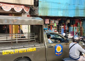 Diduga Ada Praktik Jual Beli Lapak Bagi Penjual Emas di Depan Amplaz, Satpol PP Ambon Turun Tangan