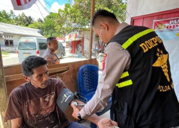 Satgas Banops Dokkes Polda Maluku Pastikan Kesehatan Personel dan Masyarakat Selama Ops Lilin Salawaku 2025