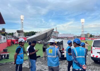 Dukung Kelancaran Kompetisi Sepak Bola, PLN UP3 Ternate Jaga Keandalan Listrik di Stadion Gelora Kie Raha
