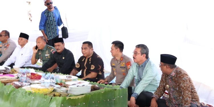 Makan Patita Jadi Simbol Rekonsiliasi, Gubernur Maluku Tegaskan Perdamaian Negeri Liang