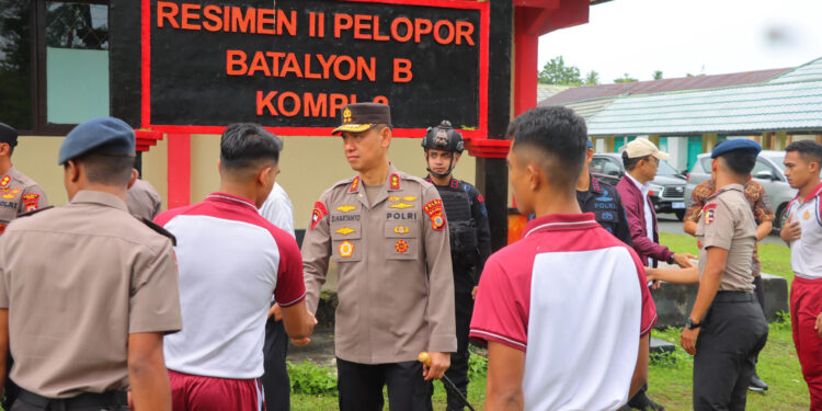 Kapolda Maluku Pimpin Pelatihan SAR di Pantai Ngurbloat Malra