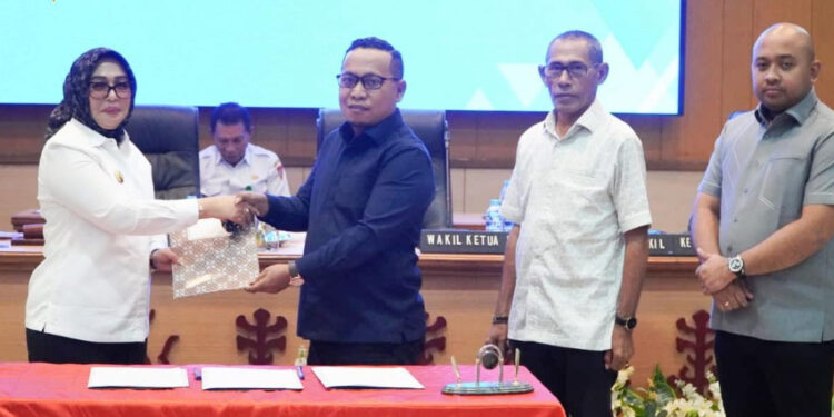 DPRD Kota Ambon Sahkan Dua Ranperda Jadi Perda, 3 Perda Ditunda