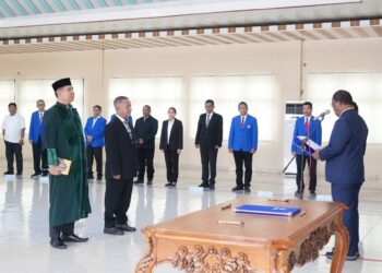 Rektor Unpatti Lantik Dekan FISIP Periode 2026–2030