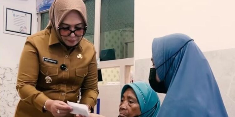 Wakil Wali Kota Ambon Tinjau Pelayanan Kesehatan di Tiga Puskesmas