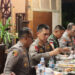Perkuat Stabilitas Kamtibmas, Kapolda Gelar Pertemuan dan Makan Malam Bersama Tokoh Masyarakat di Malra