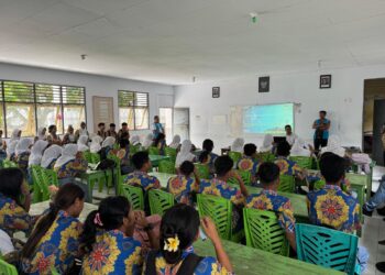 PLN UIW MMU Gelar Edukasi di SMA Negeri 1 Tual