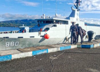 KRI Hampala-880 Sandar di Dermaga Irian Kodaeral IX Ambon