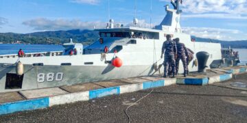 KRI Hampala-880 Sandar di Dermaga Irian Kodaeral IX Ambon