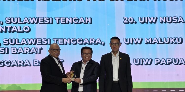 PLN UIW MMU Raih Penghargaan Kontribusi Pemulihan Kelistrikan Bencana Sumatera