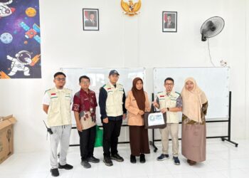 Sambut Ramadhan 1447 H, PLN UP3 Sofifi Bersama YBM Salurkan Bantuan untuk Siswa SMA 28 Tidore Kepulauan