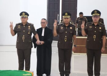 Kejati Maluku Lantik 8 Pejabat Eselon IV, Ini Pesan Asisten Pembinaan