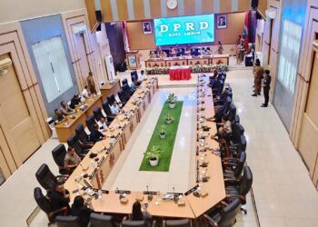 Pemkot Ambon Serahkan LKP 2025 Kepada DPRD